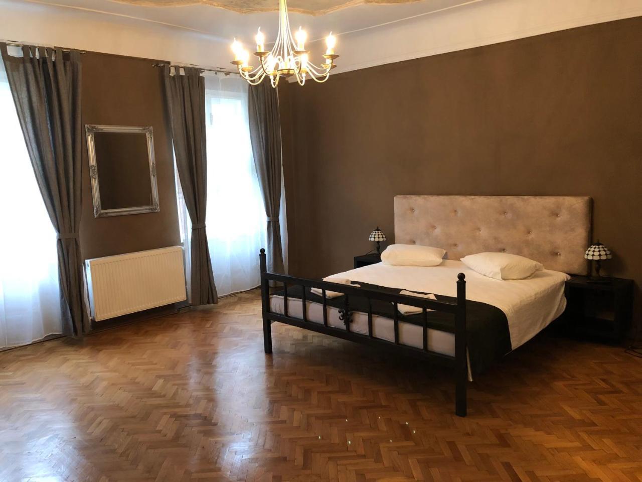 Poet Pastior Residence Sibiu Eksteriør bilde