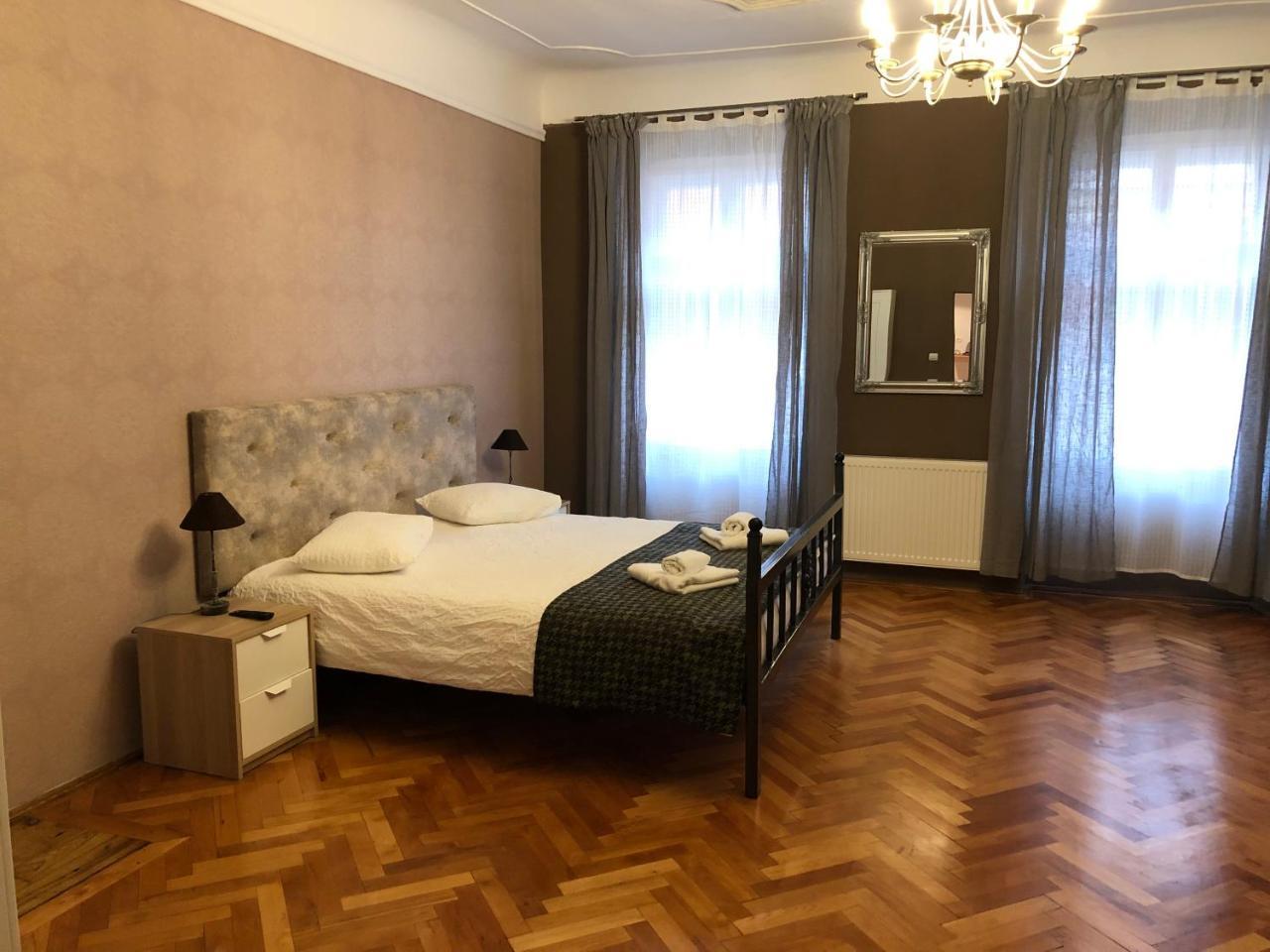Poet Pastior Residence Sibiu Eksteriør bilde
