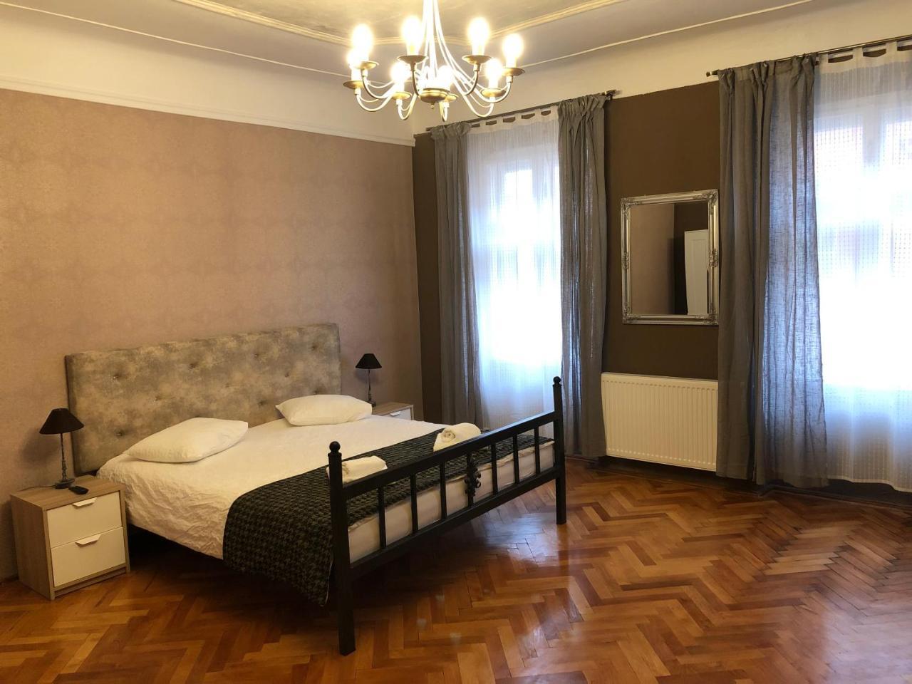 Poet Pastior Residence Sibiu Eksteriør bilde