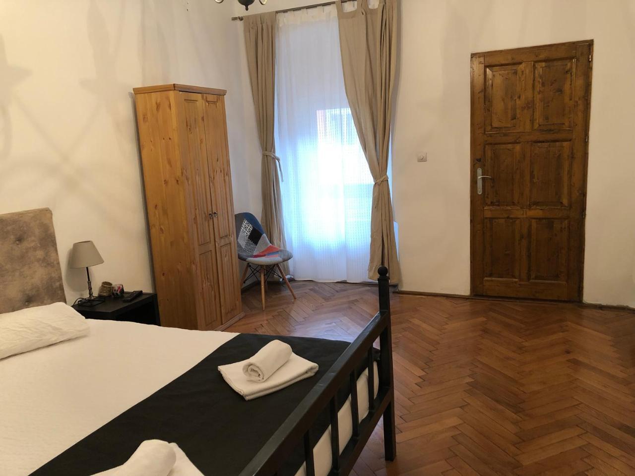Poet Pastior Residence Sibiu Eksteriør bilde
